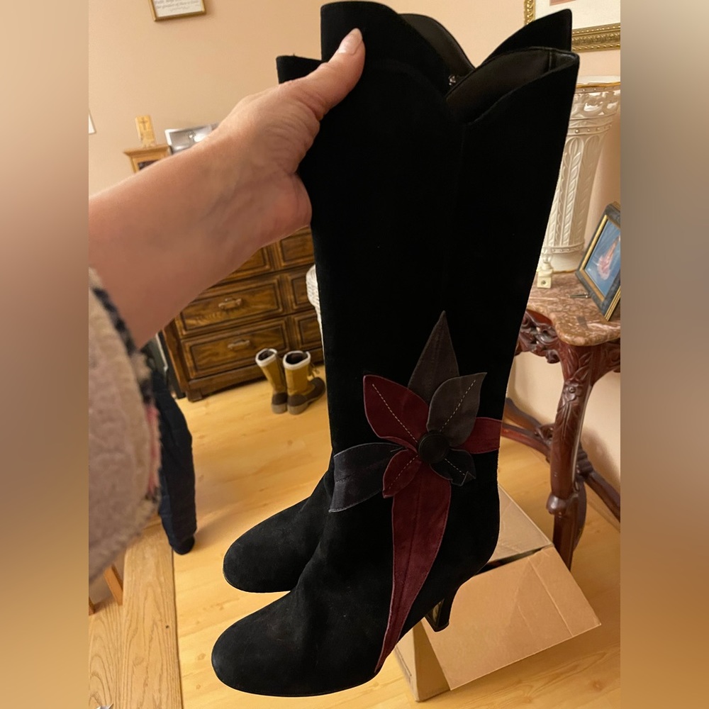 Black Italian Suede Appliqué Stunning Boots/Like New